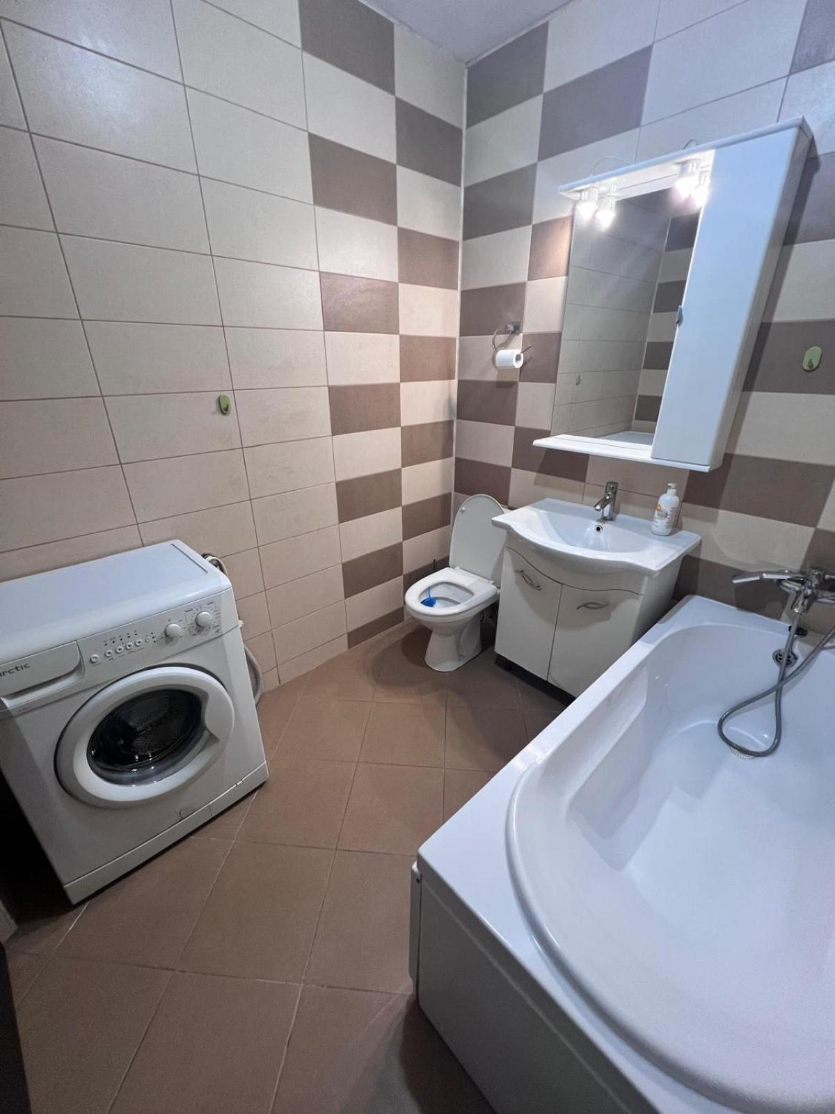 Chindia Apartament Τιργκόβιστε Εξωτερικό φωτογραφία